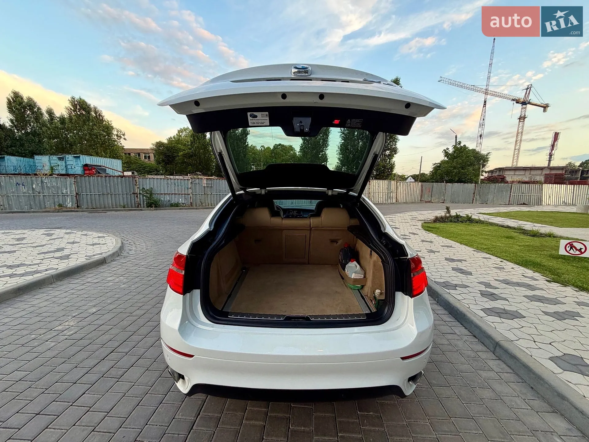 2010 BMW X6 - мініатюра 89