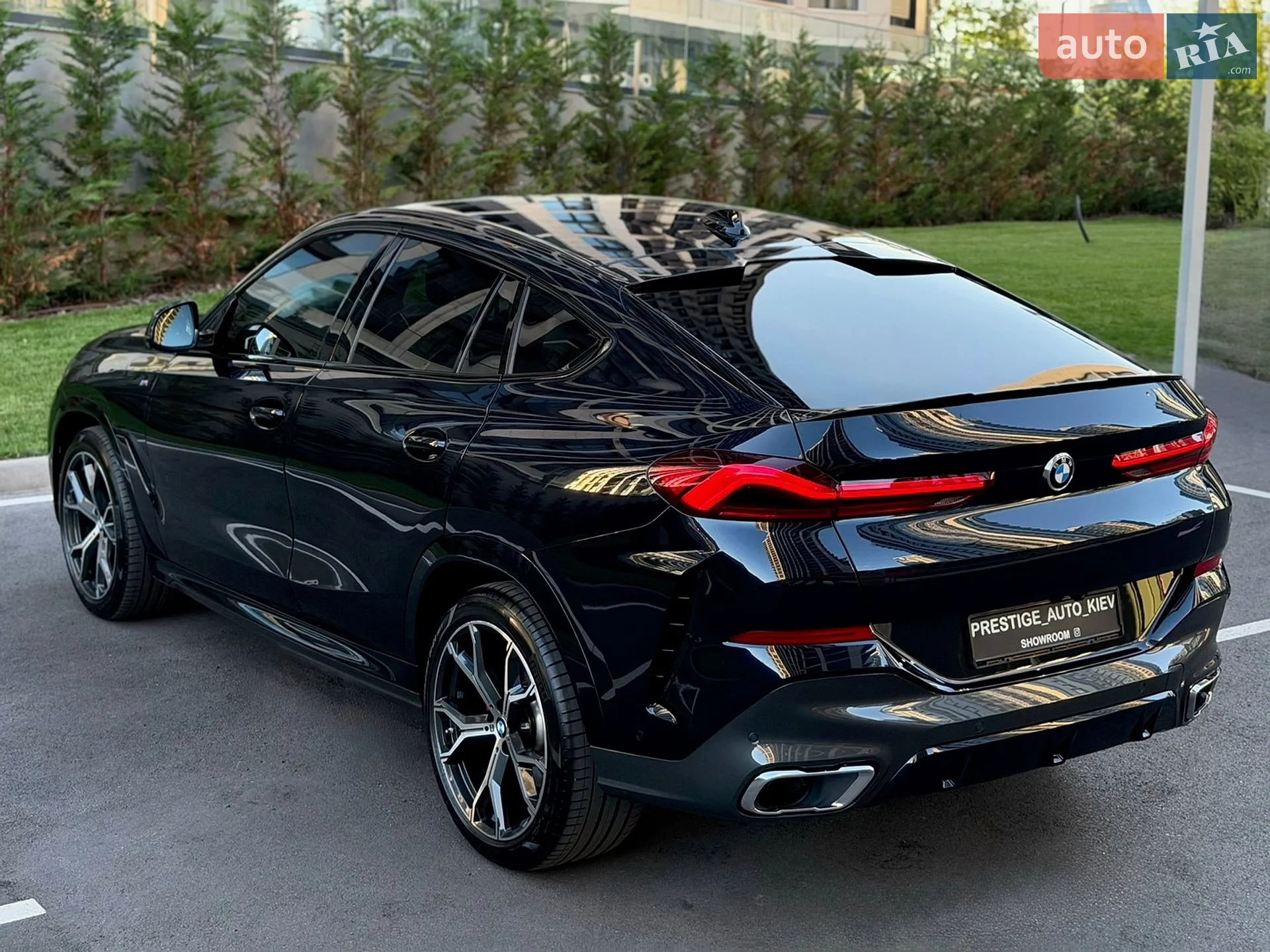 2022 BMW X6 - мініатюра 17