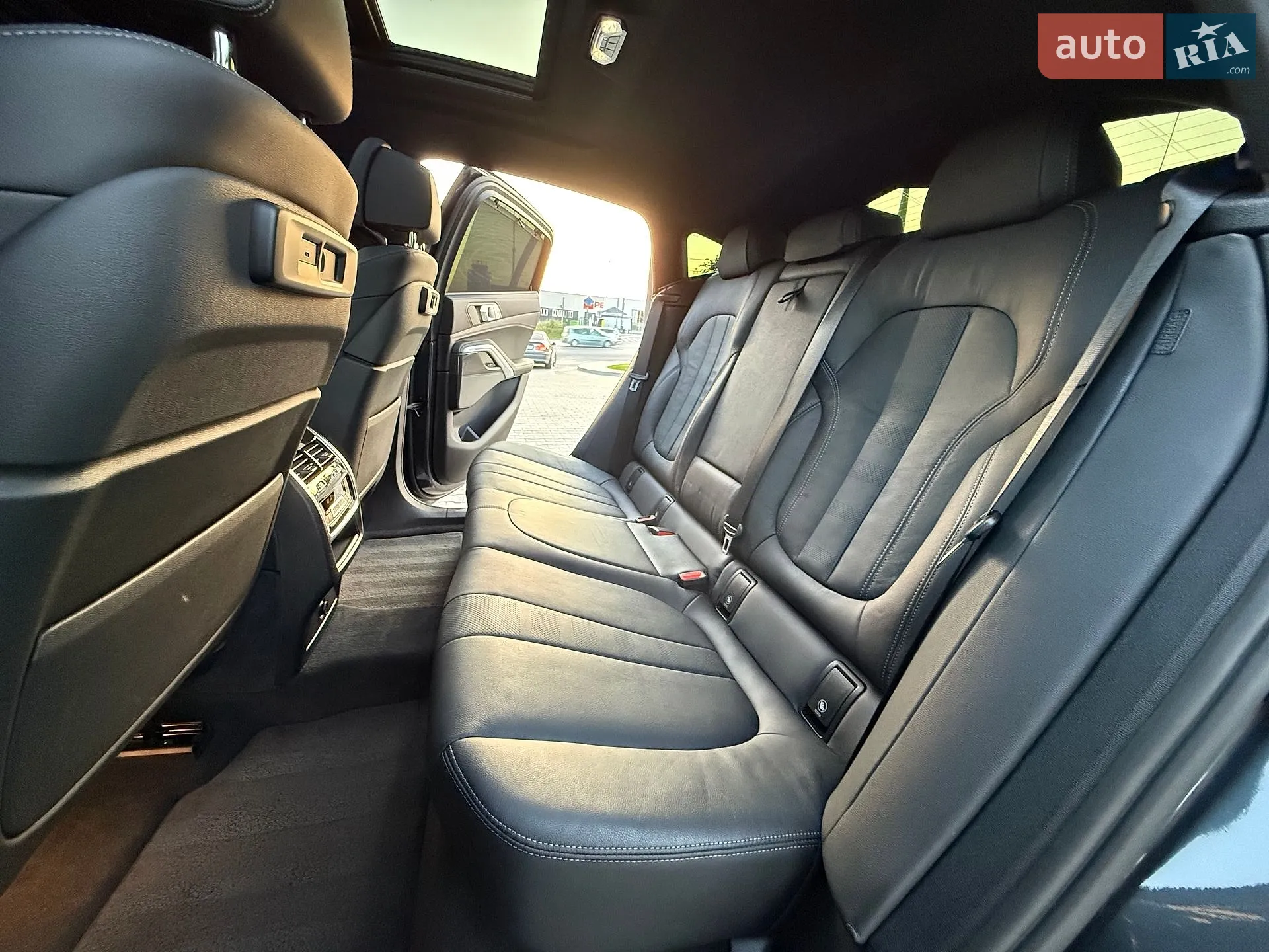 2021 BMW X6 - мініатюра 48