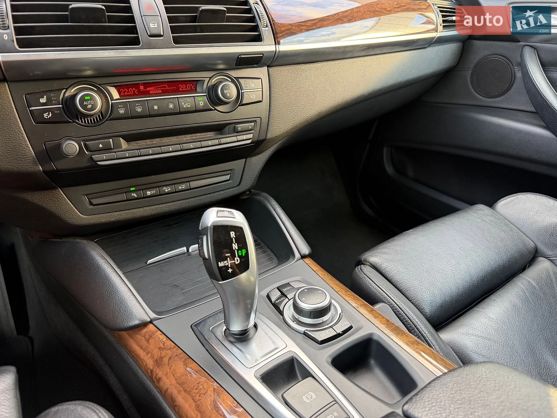 2010 BMW X6 - мініатюра 15