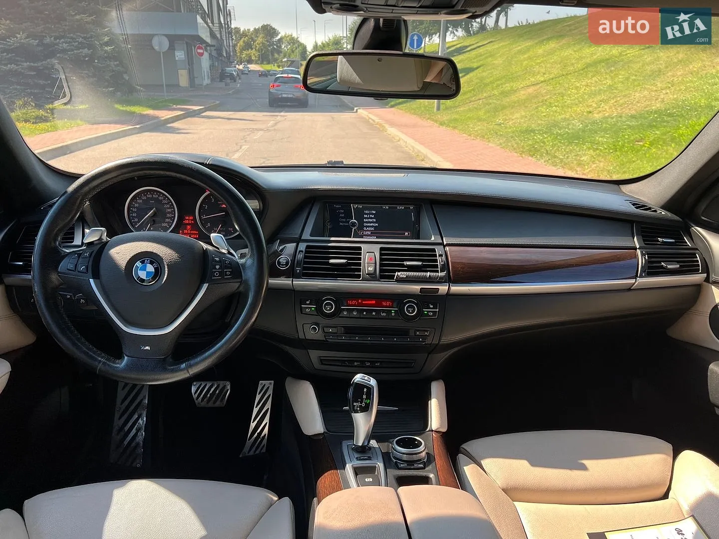 2011 BMW X6 - мініатюра 12