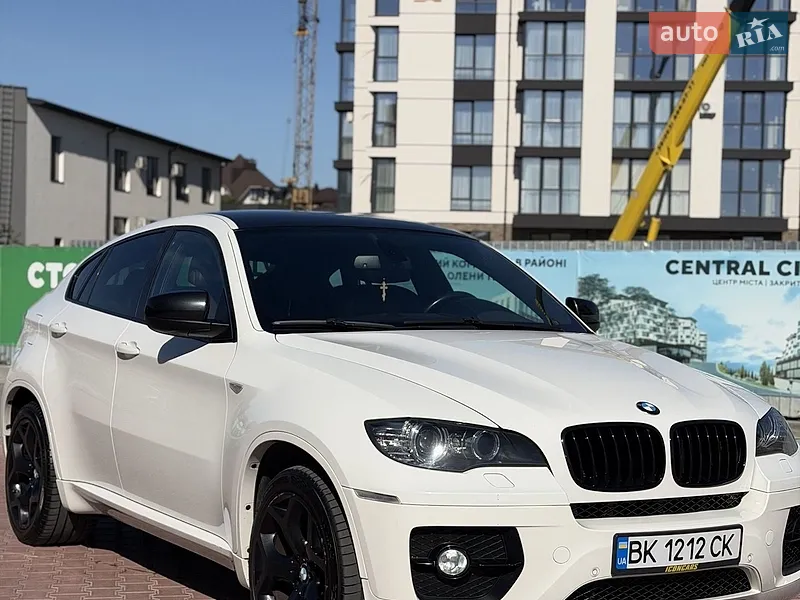 BMW X6 2011