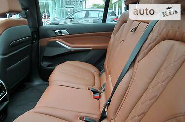 Внедорожник / Кроссовер BMW X7 2020 в Киеве