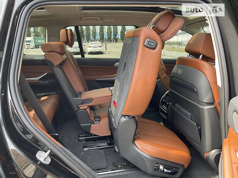 Позашляховик / Кросовер BMW X7 2020 в Києві