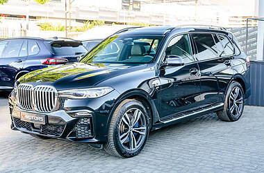 Внедорожник / Кроссовер BMW X7 2020 в 