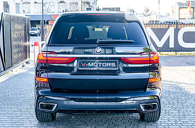 Внедорожник / Кроссовер BMW X7 2020 в 