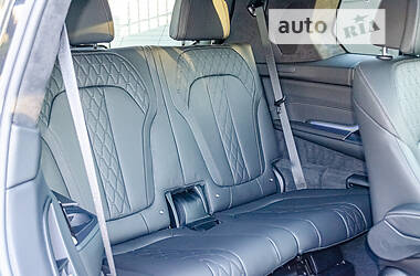 Внедорожник / Кроссовер BMW X7 2020 в 
