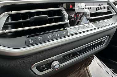 Позашляховик / Кросовер BMW X7 2019 в 