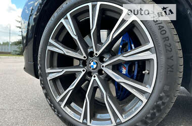 Позашляховик / Кросовер BMW X7 2020 в 