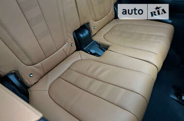 Позашляховик / Кросовер BMW X7 2020 в 