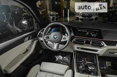 Позашляховик / Кросовер BMW X7 2020 в 