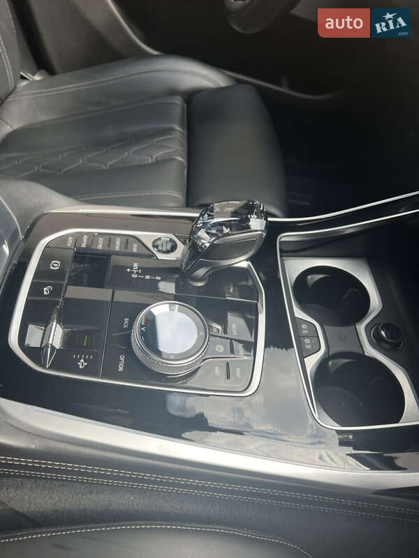 Внедорожник / Кроссовер BMW X7 2019 в Ужгороде