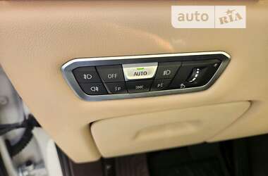Позашляховик / Кросовер BMW X7 2019 в 