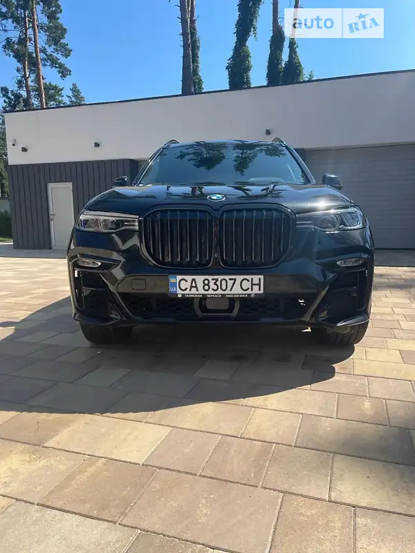 BMW X7