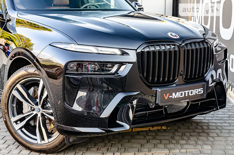 Позашляховик / Кросовер BMW X7 2023 в Києві