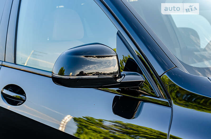 Позашляховик / Кросовер BMW X7 2023 в Києві