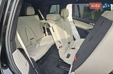 Внедорожник / Кроссовер BMW X7 2020 в Житомире