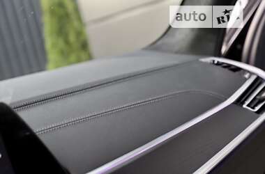 Позашляховик / Кросовер BMW X7 2022 в 