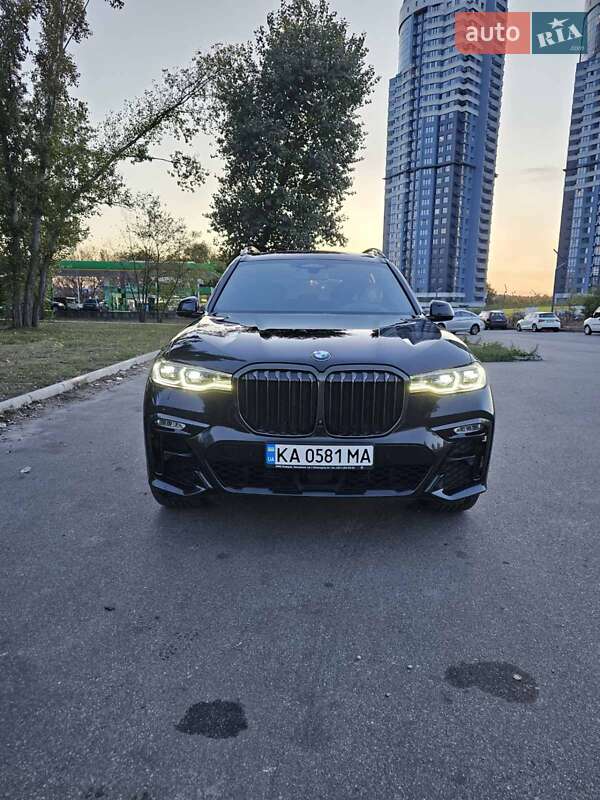 Позашляховик / Кросовер BMW X7 2020 в Києві
