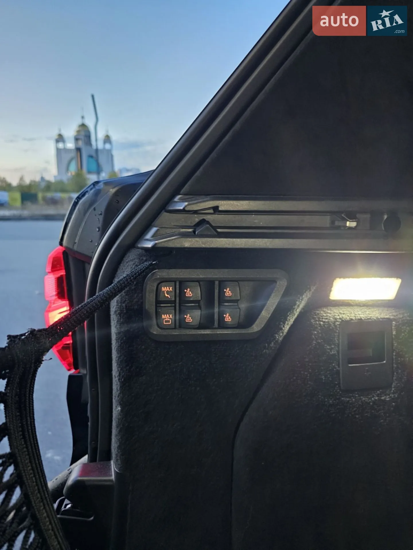 2020 BMW X7 - мініатюра 22