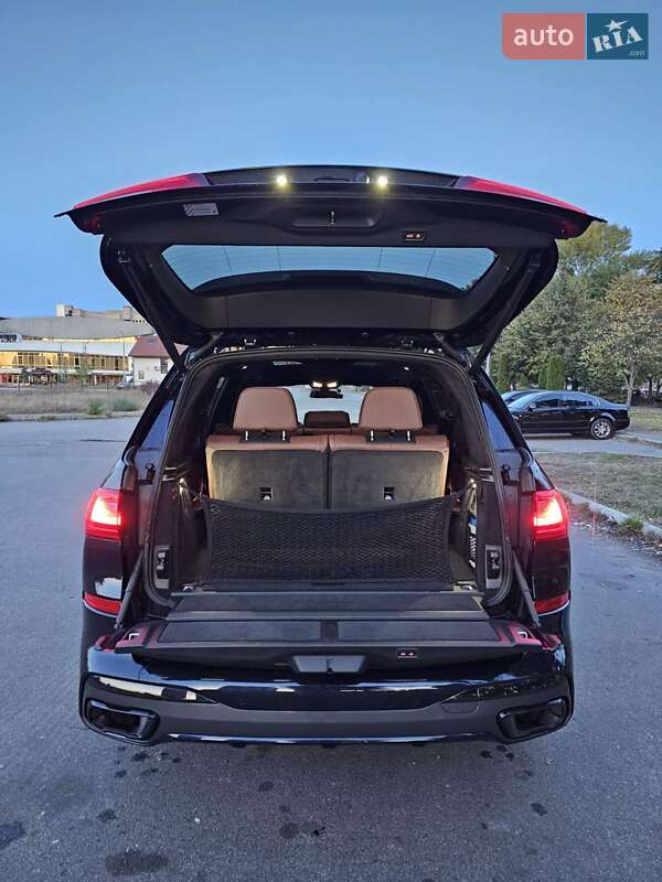 Позашляховик / Кросовер BMW X7 2020 в Києві фото 24 Позашляховик / Кросовер BMW X7 2020 в Києві