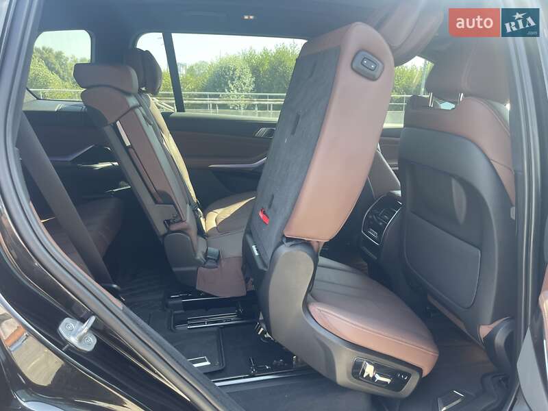 Позашляховик / Кросовер BMW X7 2020 в Києві