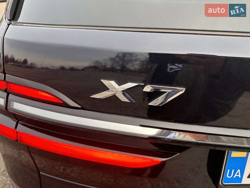 Внедорожник / Кроссовер BMW X7 2023 в Ужгороде