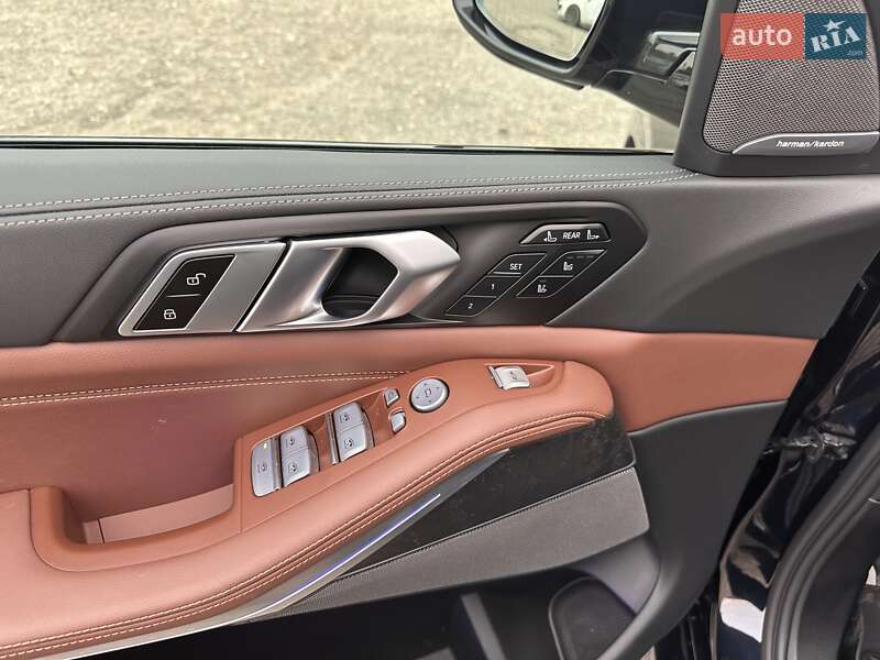 Внедорожник / Кроссовер BMW X7 2023 в Ужгороде