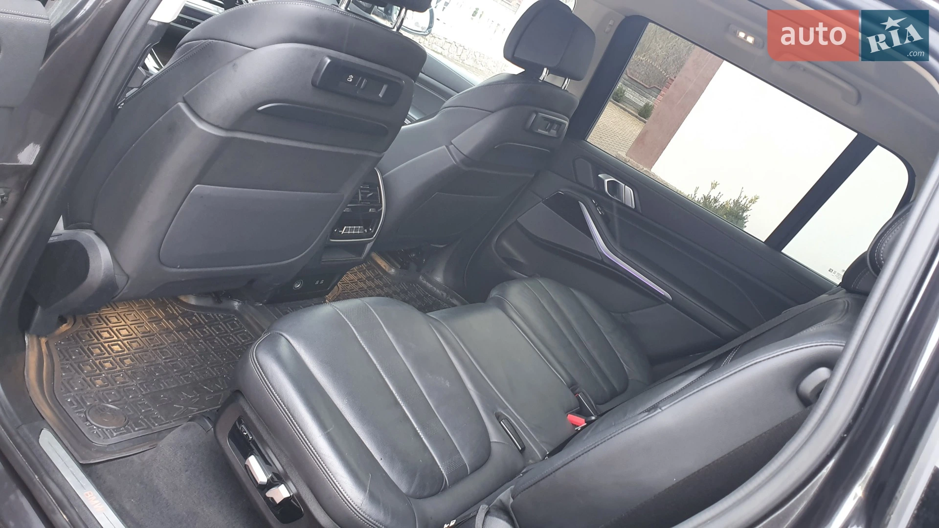 2021 BMW X7 - мініатюра 26