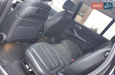 Позашляховик / Кросовер BMW X7 2021 в 