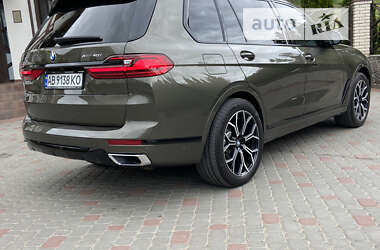 Позашляховик / Кросовер BMW X7 2022 в 