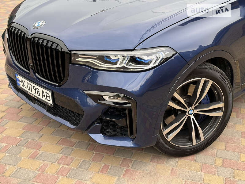 Внедорожник / Кроссовер BMW X7 2021 в Ровно