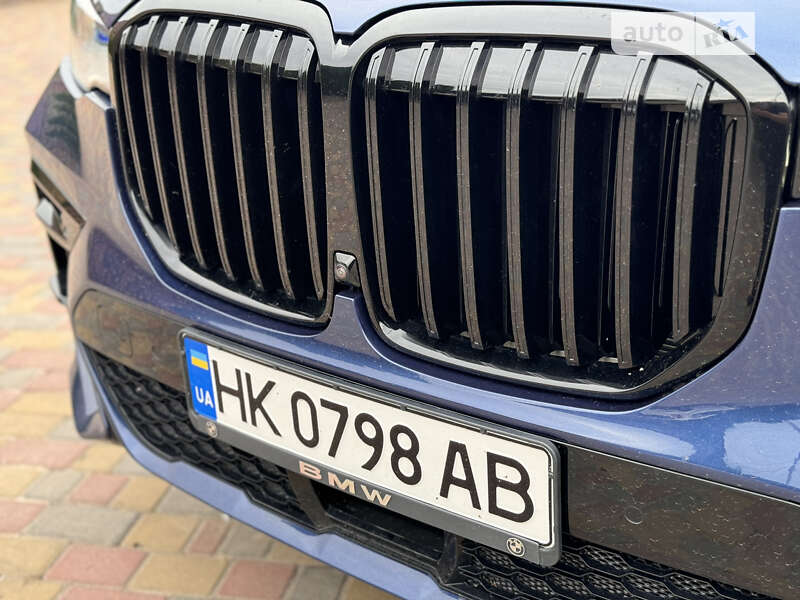 Внедорожник / Кроссовер BMW X7 2021 в Ровно