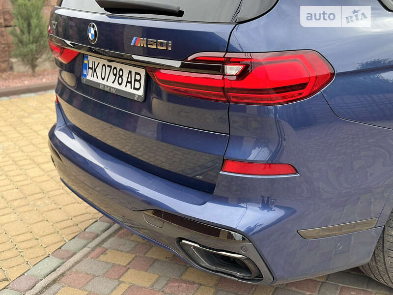 Внедорожник / Кроссовер BMW X7 2021 в Ровно