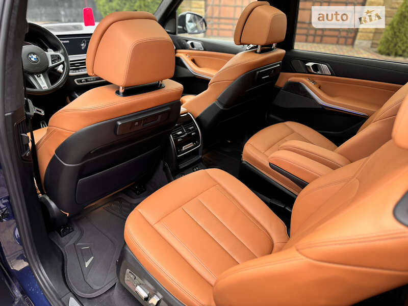 Внедорожник / Кроссовер BMW X7 2021 в Ровно