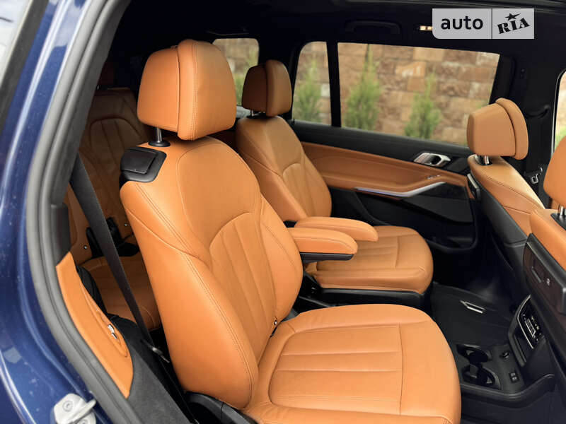 Внедорожник / Кроссовер BMW X7 2021 в Ровно