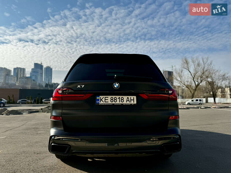 Позашляховик / Кросовер BMW X7 2020 в Дніпрі