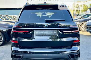 Позашляховик / Кросовер BMW X7 2024 в 