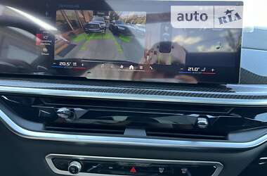 Позашляховик / Кросовер BMW X7 2024 в 