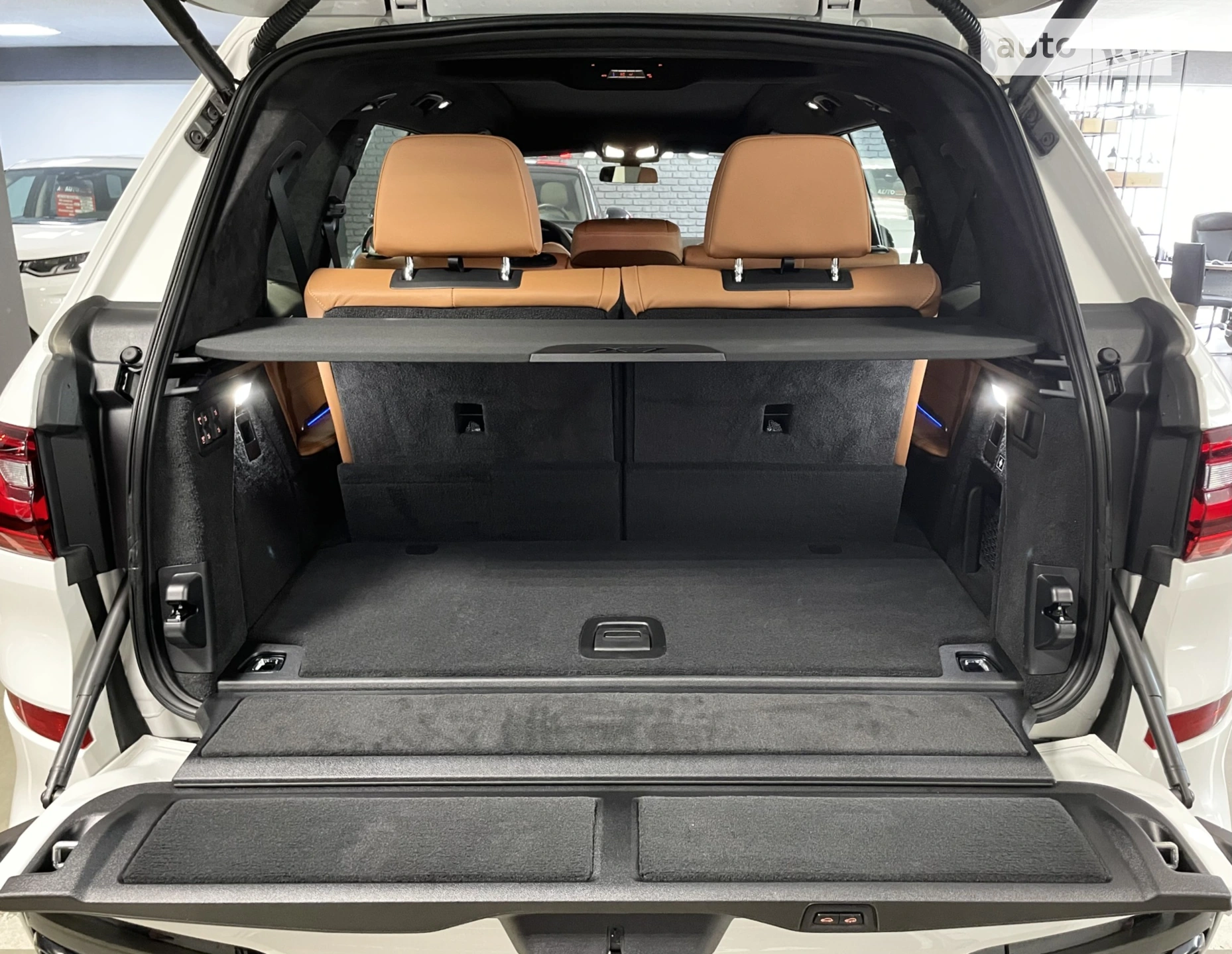 2022 BMW X7 - мініатюра 32