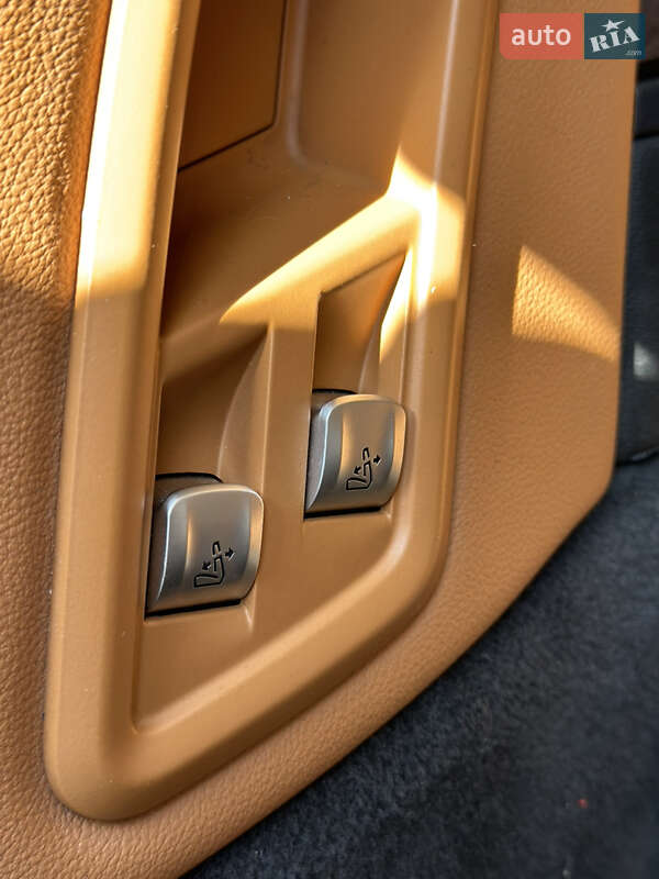 Внедорожник / Кроссовер BMW X7 2019 в Стрые