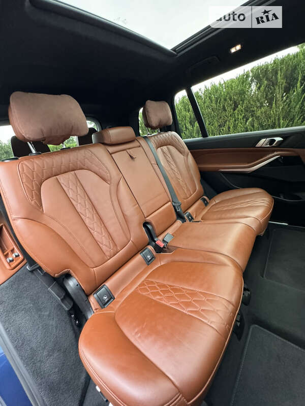 Позашляховик / Кросовер BMW X7 2022 в Дніпрі
