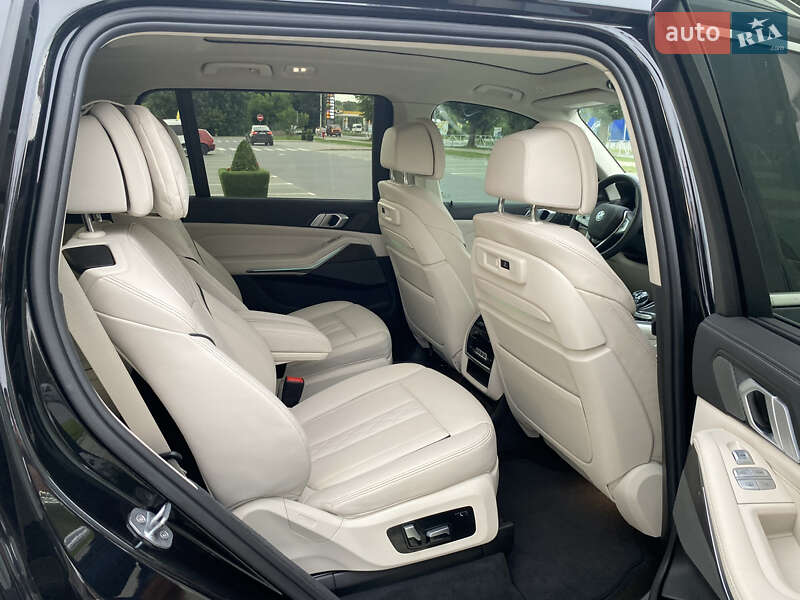 Внедорожник / Кроссовер BMW X7 2019 в Хмельницком