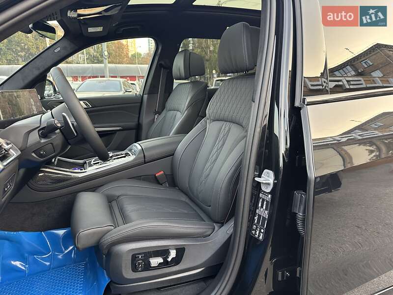 Внедорожник / Кроссовер BMW X7 2024 в Киеве