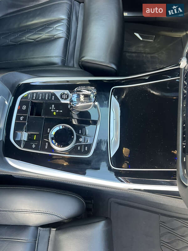 Внедорожник / Кроссовер BMW X7 2019 в Ужгороде