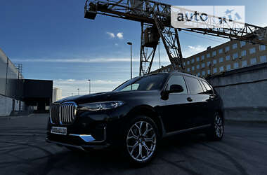 Внедорожник / Кроссовер BMW X7 2021 в Киеве