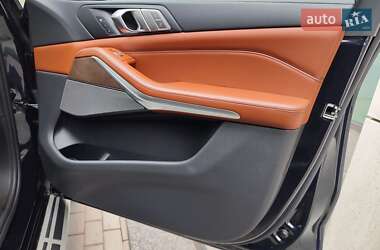 Позашляховик / Кросовер BMW X7 2019 в 
