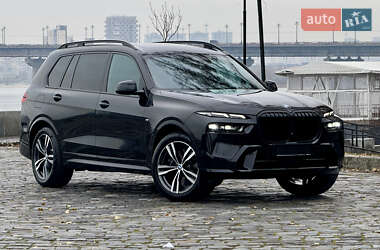 Внедорожник / Кроссовер BMW X7 2024 в Киеве