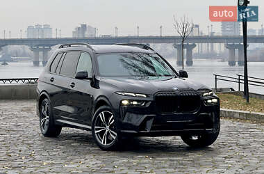 Внедорожник / Кроссовер BMW X7 2024 в Киеве