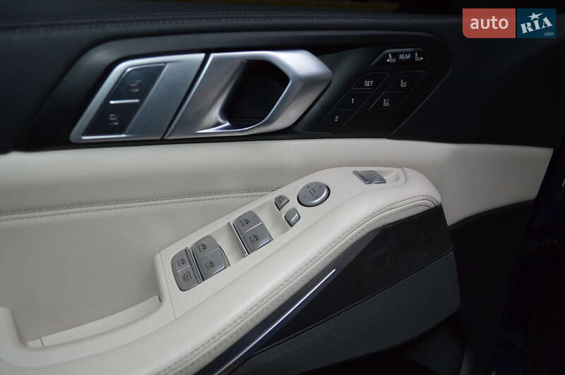 Внедорожник / Кроссовер BMW X7 2019 в Львове